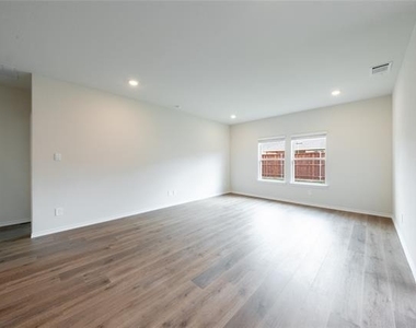 13156 Dawson - Photo Thumbnail 3