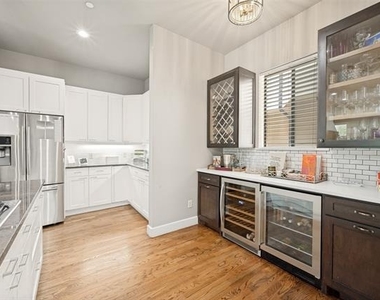 3205 State Street - Photo Thumbnail 7
