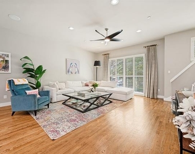 3205 State Street - Photo Thumbnail 5