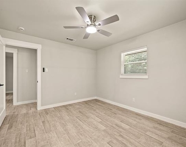 7301 Jo Will Street - Photo Thumbnail 31
