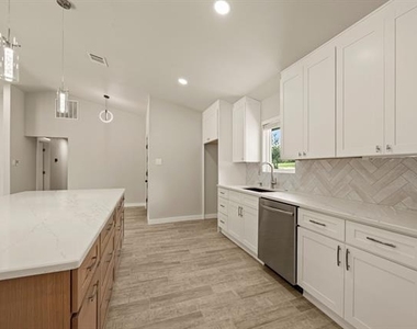 7301 Jo Will Street - Photo Thumbnail 15