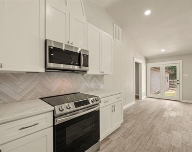 7301 Jo Will Street - Photo Thumbnail 16