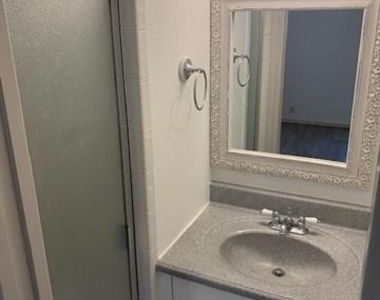 3927 Dexter Avenue - Photo Thumbnail 3