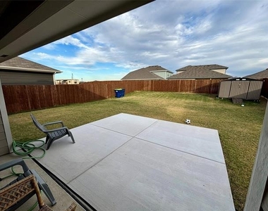6413 Shoreline Lane - Photo Thumbnail 6