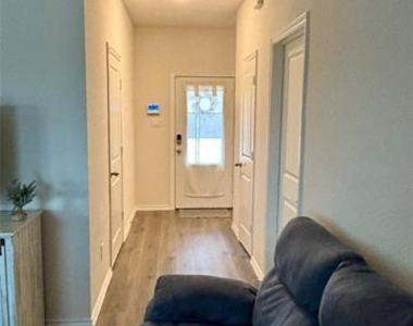 6413 Shoreline Lane - Photo Thumbnail 5