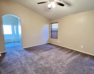 11210 E Pronghorn Avenue - Photo Thumbnail 12