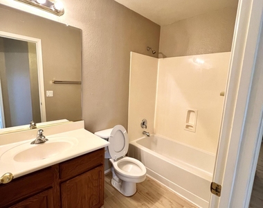 11210 E Pronghorn Avenue - Photo Thumbnail 17