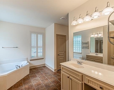 15097 Blakehill Drive - Photo Thumbnail 22