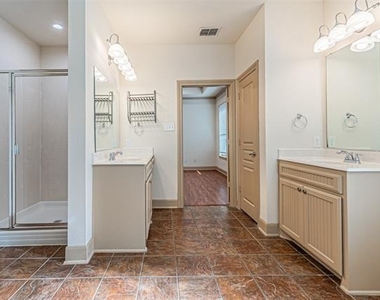15097 Blakehill Drive - Photo Thumbnail 25