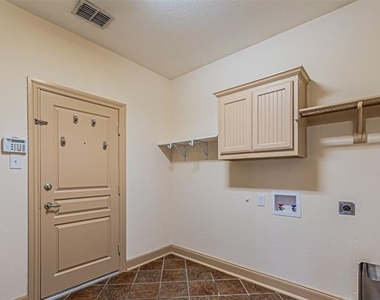 15097 Blakehill Drive - Photo Thumbnail 28