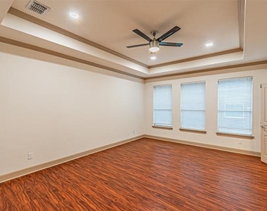 15097 Blakehill Drive - Photo Thumbnail 21