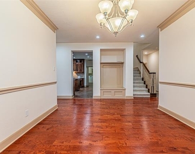 15097 Blakehill Drive - Photo Thumbnail 13