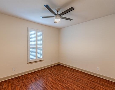 15097 Blakehill Drive - Photo Thumbnail 20
