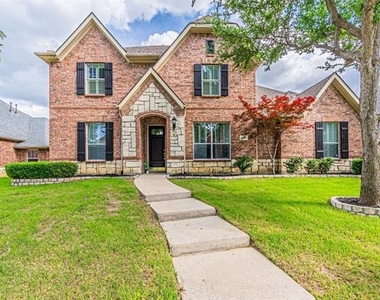 15097 Blakehill Drive - Photo Thumbnail 1