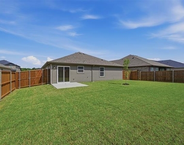 1819 Boxwood Drive - Photo Thumbnail 22