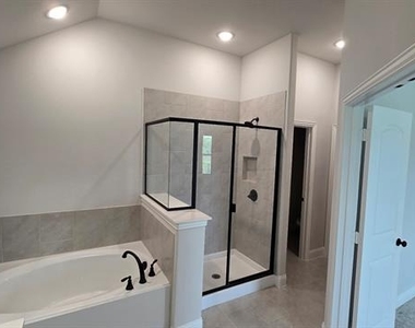 552 Firethorn Drive - Photo Thumbnail 11
