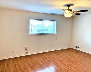 3910 Bucknell Drive - Photo Thumbnail 9