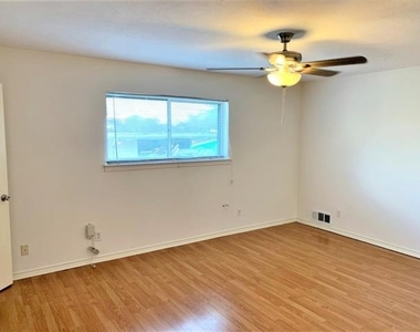 3910 Bucknell Drive - Photo Thumbnail 15