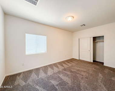 1741 W Pollack Street - Photo Thumbnail 20