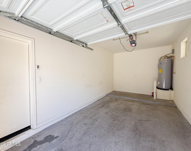 1741 W Pollack Street - Photo Thumbnail 28