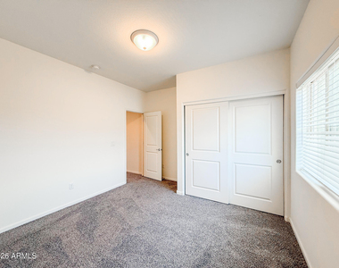 1741 W Pollack Street - Photo Thumbnail 16