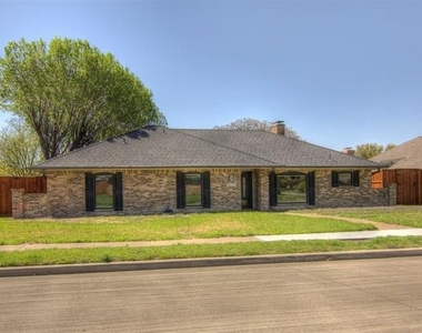 1609 Nevada Drive - Photo Thumbnail 1
