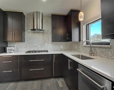 1609 Nevada Drive - Photo Thumbnail 8