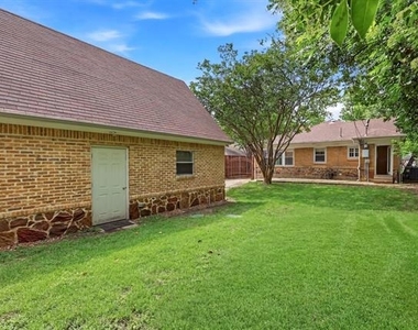 825 Thomasson Drive - Photo Thumbnail 26