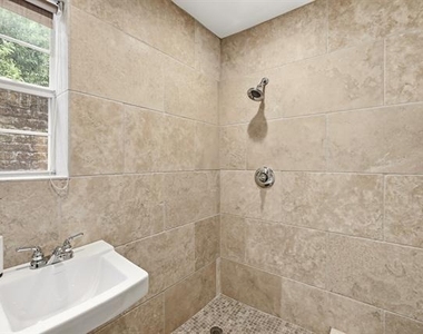 825 Thomasson Drive - Photo Thumbnail 23
