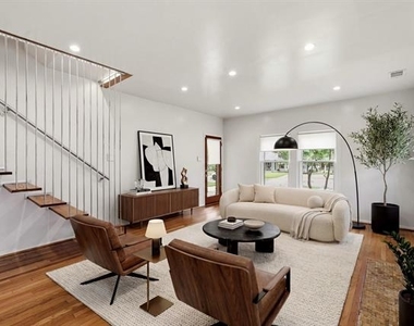 825 Thomasson Drive - Photo Thumbnail 3