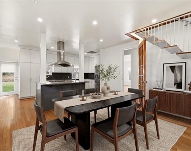 825 Thomasson Drive - Photo Thumbnail 6