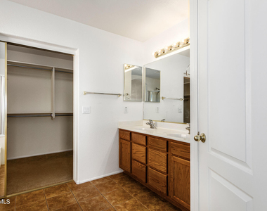 4629 E Augusta Avenue - Photo Thumbnail 31