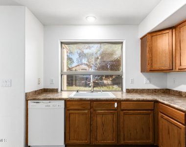 4629 E Augusta Avenue - Photo Thumbnail 23