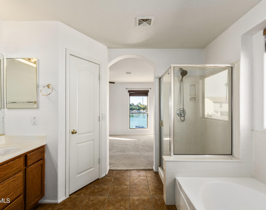 4629 E Augusta Avenue - Photo Thumbnail 32