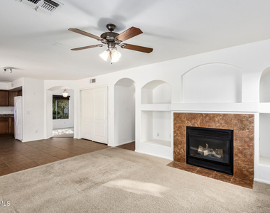 4629 E Augusta Avenue - Photo Thumbnail 19