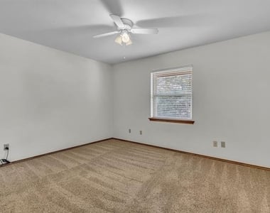 1009 Kings Canyon Court - Photo Thumbnail 20