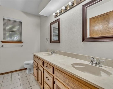 1009 Kings Canyon Court - Photo Thumbnail 19