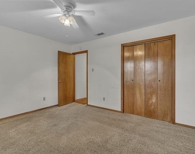 1009 Kings Canyon Court - Photo Thumbnail 21