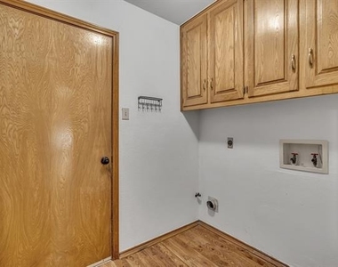 1009 Kings Canyon Court - Photo Thumbnail 22