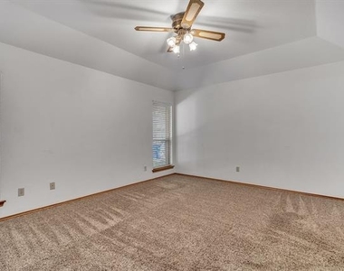 1009 Kings Canyon Court - Photo Thumbnail 12