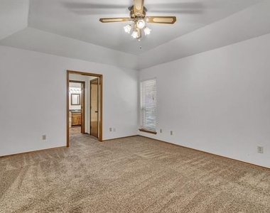 1009 Kings Canyon Court - Photo Thumbnail 13