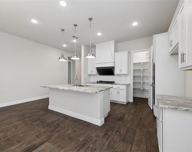 3618 Clara Drive - Photo Thumbnail 11