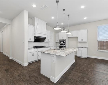 3618 Clara Drive - Photo Thumbnail 9
