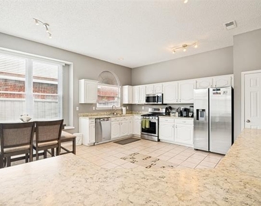 7013 Lo Chalmers Lane - Photo Thumbnail 4