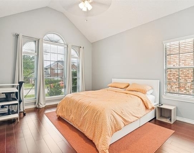 7013 Lo Chalmers Lane - Photo Thumbnail 8