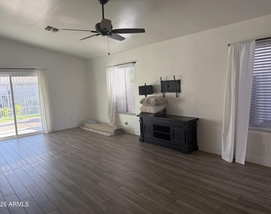 1438 E Cindy Street - Photo Thumbnail 2