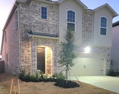 913 Amenduni Lane - Photo Thumbnail 20