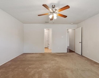 9812 George Washington Drive - Photo Thumbnail 14