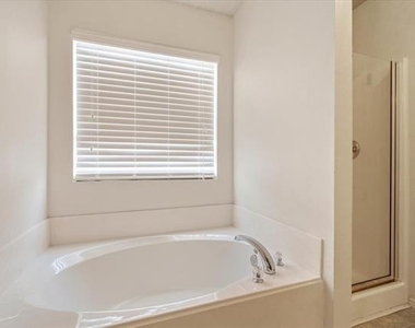 9812 George Washington Drive - Photo Thumbnail 16