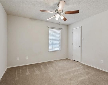9812 George Washington Drive - Photo Thumbnail 20